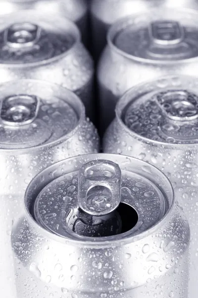 Top of open wet beer can close up — Stock Photo, Image