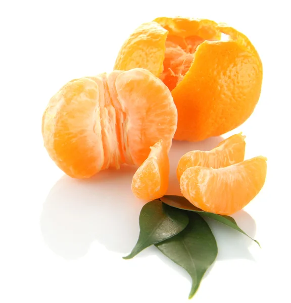 Fehér alapon izolált érett mandarin — Stock Fotó