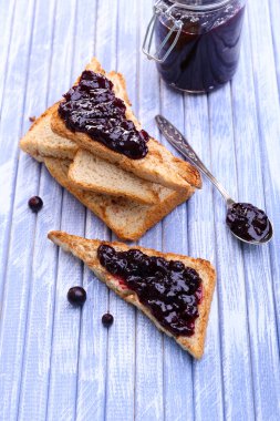 enfes tost reçelli üzerinde tablo yakın çekim
