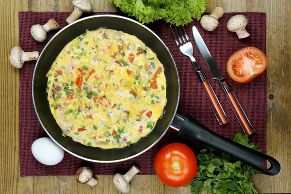 Omelet con funghi primo piano — Foto Stock