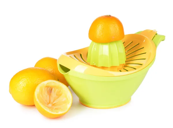 Citruspress och citroner isolerad på vit — Stockfoto