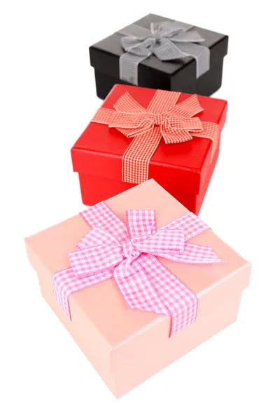 Cajas de regalo aisladas en blanco — Foto de Stock