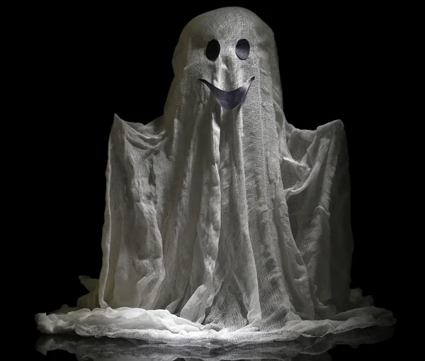 Хэллоуинские призраки, изолированные на черном — стоковое фото