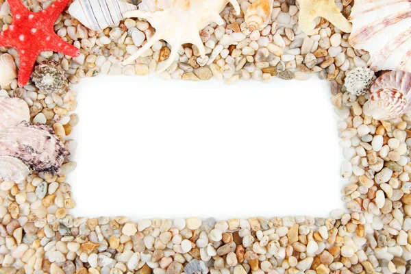 Quadro de pequenas pedras marinhas e conchas, isoladas sobre branco — Fotografia de Stock