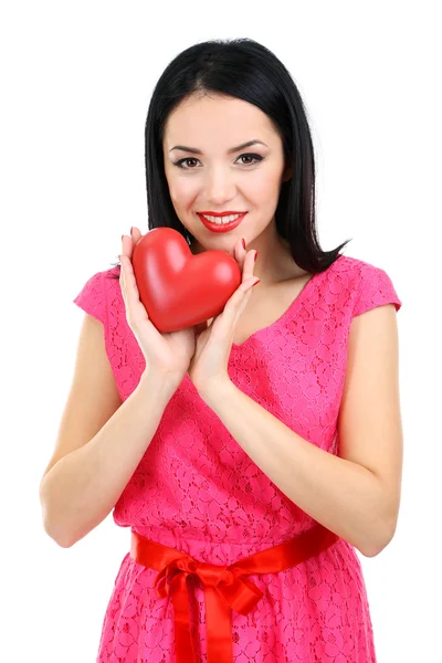 Attraente giovane donna con cuore isolato su bianco — Foto Stock