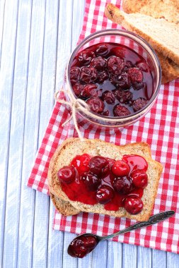 enfes tost reçelli üzerinde tablo yakın çekim