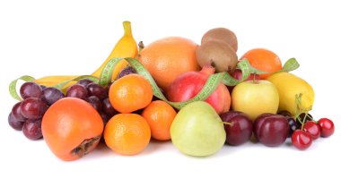 Beyaza izole edilmiş egzotik meyve çeşitleri