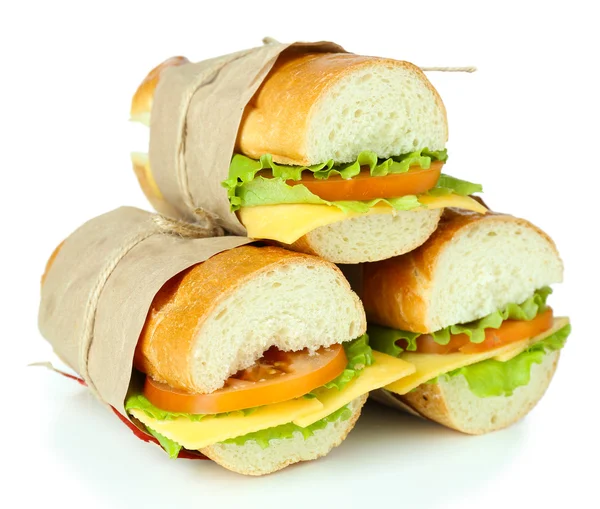 Čerstvé a chutné sendviče izolovaných na bílém — Stock fotografie