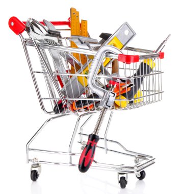 alışveriş sepeti üzerine beyaz izole inşaat araçları