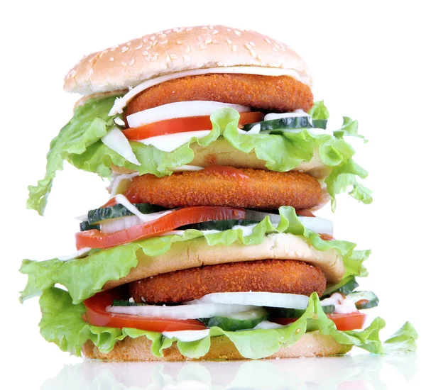 Büyük hamburger, üzerinde beyaz izole — Stok fotoğraf