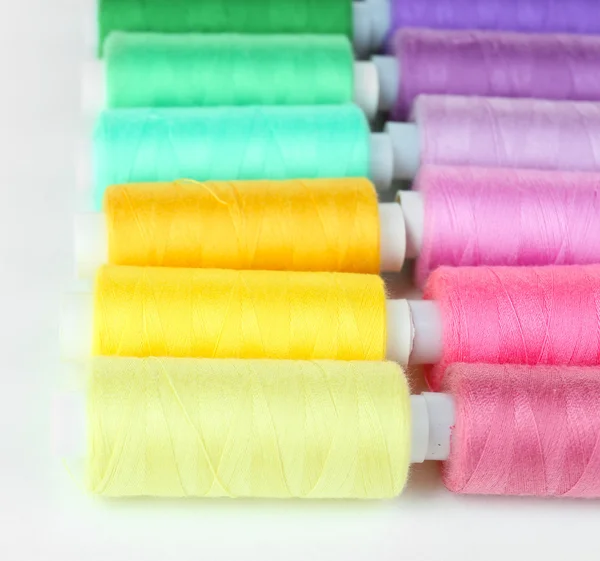 Colored spools of threads close up — Stock Photo, Image