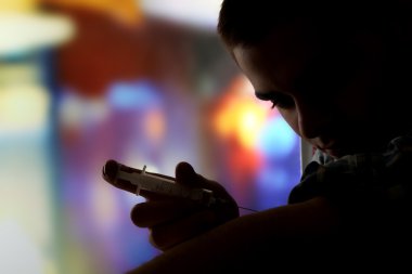 yasadışı uyuşturucu ile ilgili sorunlar