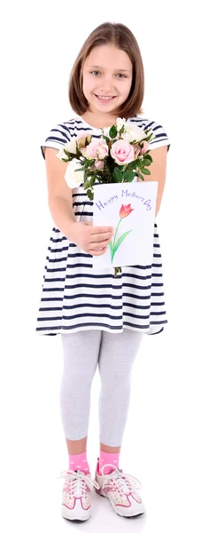 Belle petite fille avec des fleurs et carte postale à la main, isolée sur blanc — Photo