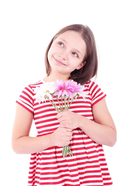 Schönes kleines Mädchen mit Blumen in der Hand, isoliert auf weiß — Stockfoto