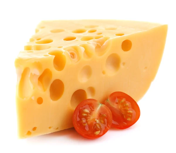 Kus sýra a rajčat, izolované na bílém — Stock fotografie