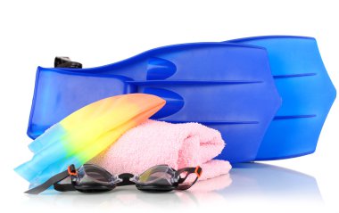 havuz kapağı, gözlük, palet ve üzerinde beyaz izole havlu