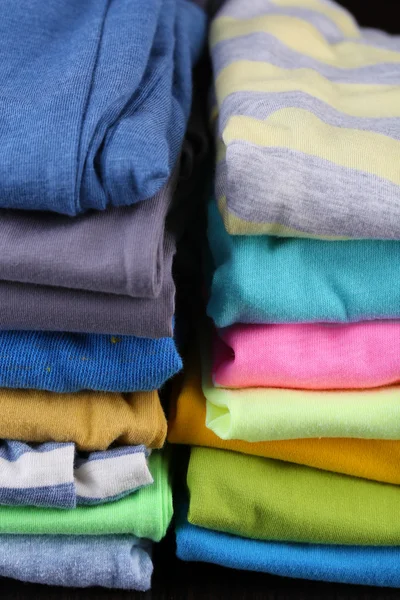 Närbild av färgglada kläder — Stockfoto