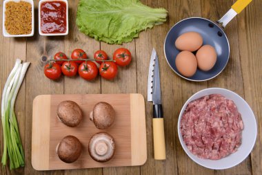 farklı ürünler üzerinde mutfak masa yakın çekim