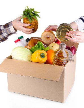 Ürünler üzerinde beyaz izole kutusunun dışarı insanlar olun