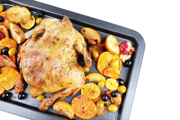 Whole roasted chicken with vegetables on tray, isolated on white — Stock Photo, Image