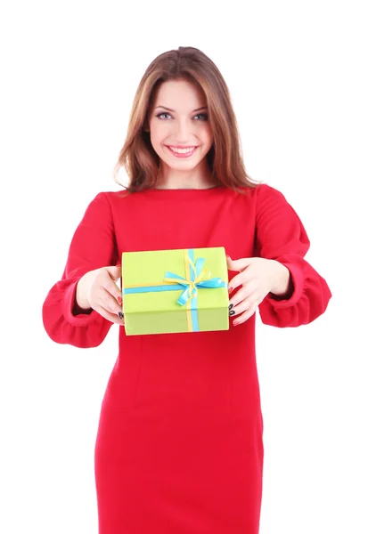Çekici bir kadın üzerinde beyaz izole hediye kutusu — Stok fotoğraf