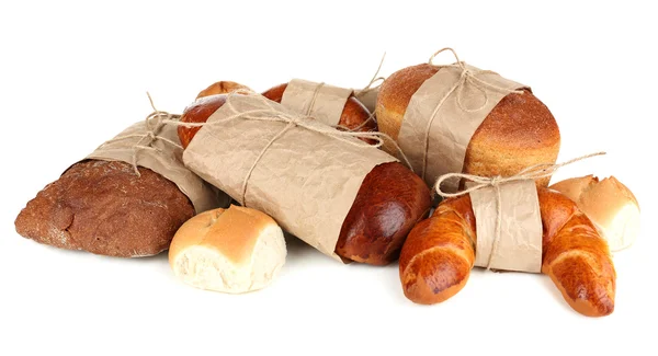Verschillende soorten brood geïsoleerd op wit — Stockfoto