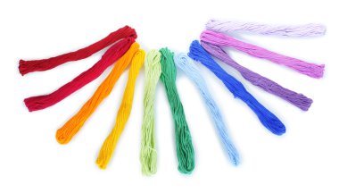 Nakış üzerine beyaz izole için dikiş ipliği