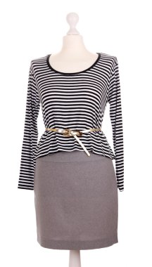 manken üzerinde beyaz izole kadın giyim