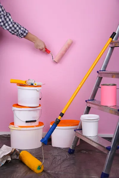 Foto conceptual de los trabajos de reparación en la habitación —  Fotos de Stock