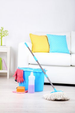 kat paspas ve kova için çamaşır odası