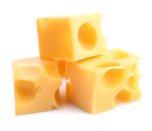 Pezzi di formaggio, isolati su bianco — Foto Stock
