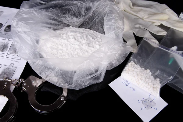 Az alkalmazottak kábítószer talált heroin-szállítmányok — Stock Fotó