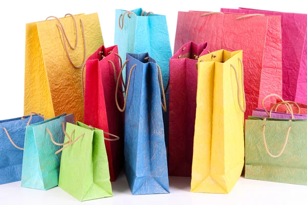 Bolsas de compras coloridas, aisladas en blanco —  Fotos de Stock