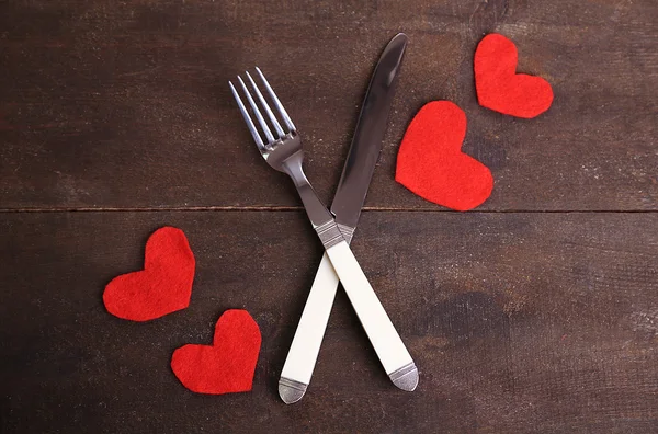 Valentines day dinner with table setting on wooden table close-up — Stock Photo, Image