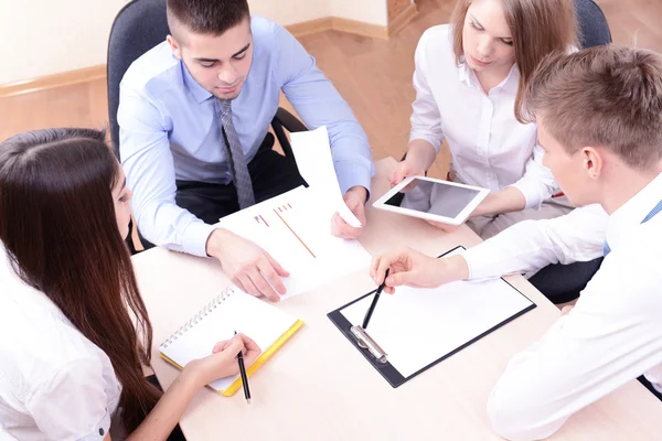 Group of business people having meeting together — Stock Photo, Image