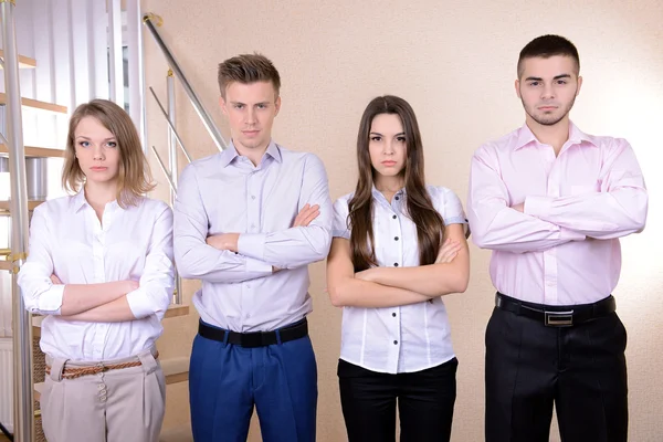 Geschäftspartner gemeinsam im Büro — Stockfoto