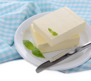 tabakta üzerine beyaz izole lezzetli tereyağı