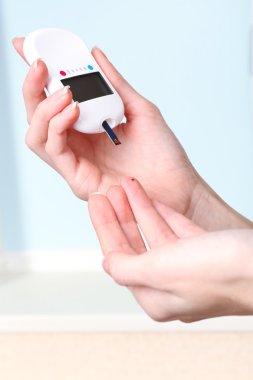 glikoz düzeyi kan yakın çekim ölçme