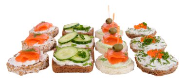 leziz kanepeler üzerinde beyaz izole