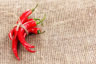 Red hot chili peppers ile çul ipe bağlı.