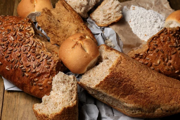 Breaking bread close up — Stock Photo, Image