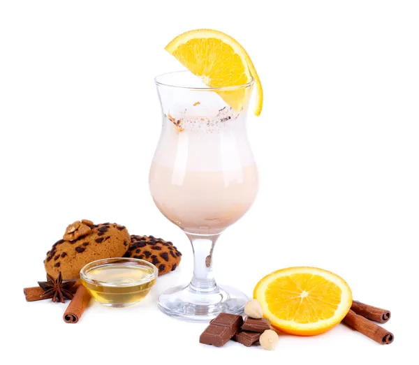 Advocaat met specerijen en geïsoleerd op wit oranje — Stockfoto