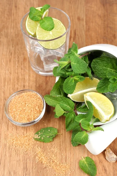 Ingredients for lemonade on wooden table — Stock Photo, Image