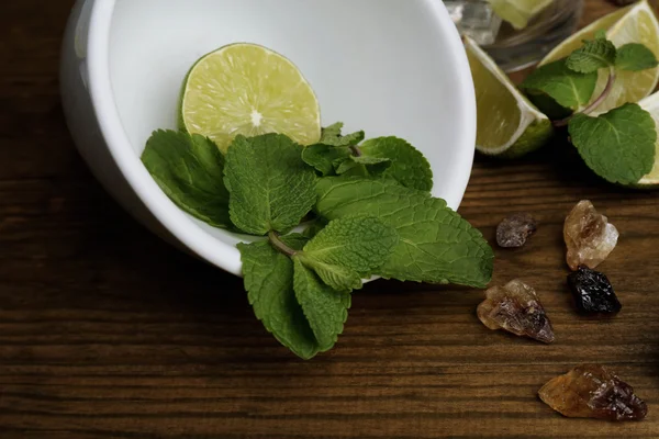 Ingredients for lemonade on wooden table — Stock Photo, Image