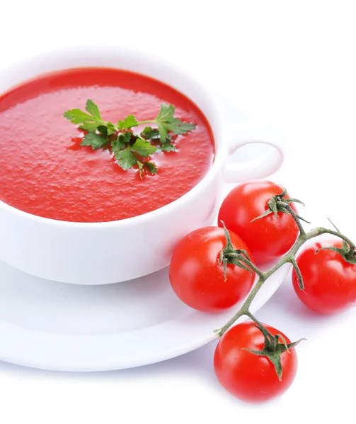 Smakelijke tomatensoep, geïsoleerd op wit — Stockfoto