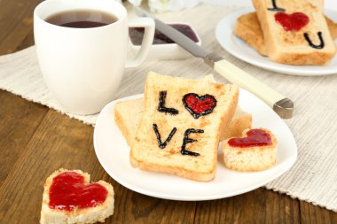 reçel ve tablo yakın çekim üzerinde çay lezzetli kızarmış ekmek