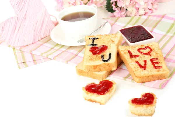 美味烤面包、 果酱和杯茶上表特写 — 图库照片