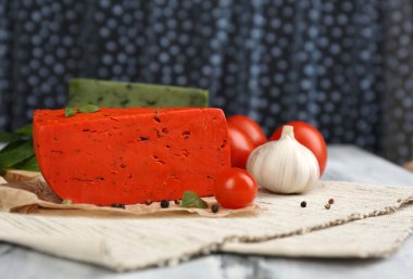 İtalyan peyniri pesto ahşap tablo