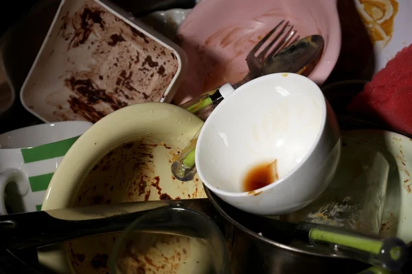 Keukengerei moeten wassen close-up — Stockfoto