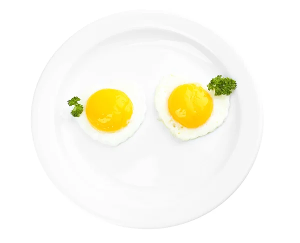 Uova strapazzate con pane sul piatto, sul tovagliolo di colore — Foto Stock